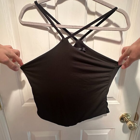 NWT Nasty Gal Black Slinky Cropped Halter Top - Size 10 - Picture 4 of 5